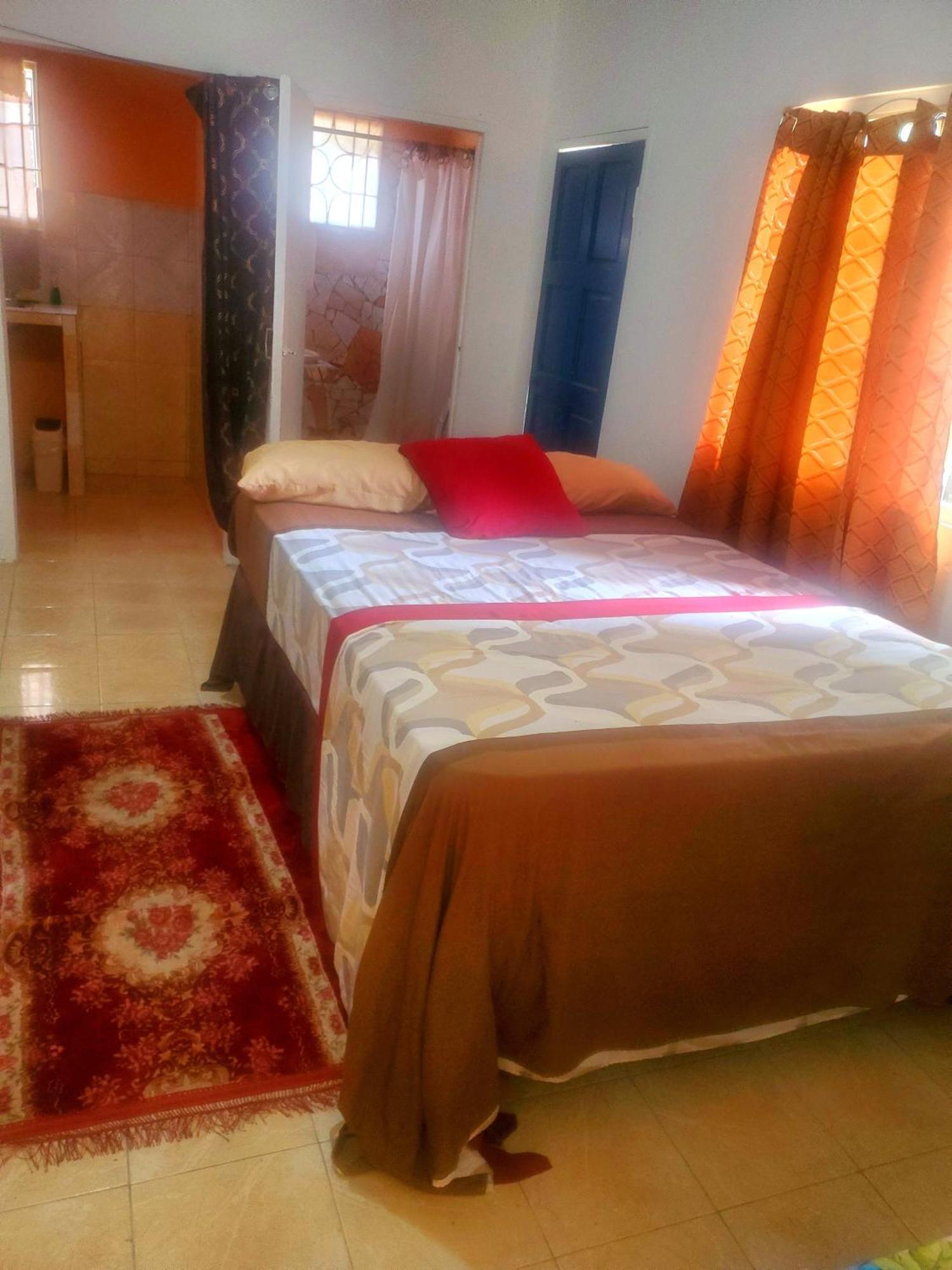 Fay Guest House Νεγκρίλ Δωμάτιο φωτογραφία